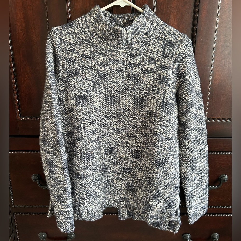 Forever 21 Contemporary Blue/White Marled Knit Long Sleeve Split Hem Sweater M